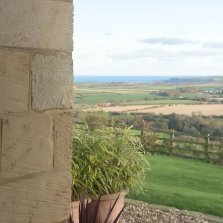 Rosecombe, Borrowby Farm ステイス