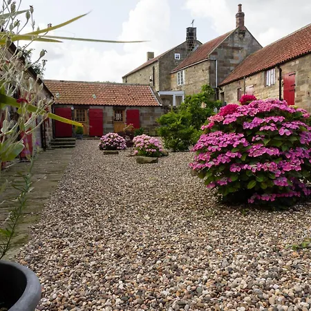 Rosecombe, Borrowby Farm